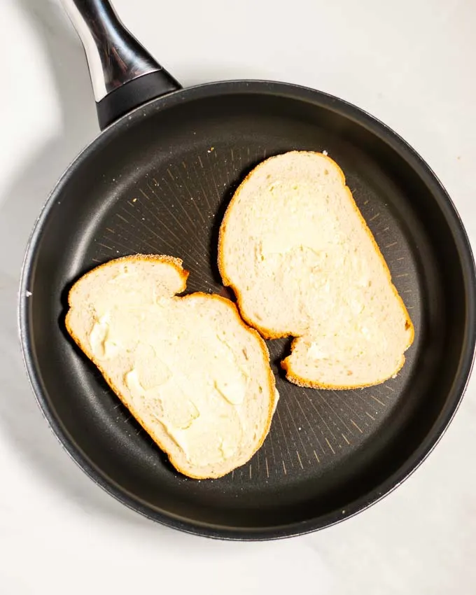 Brad slices are given into a pan.