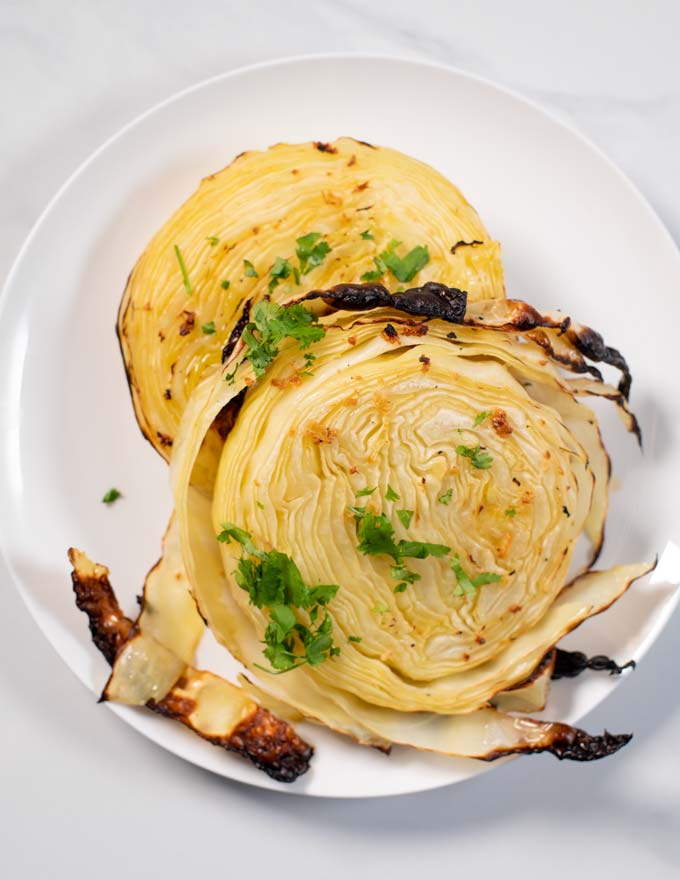 Double portion og Cabbage Steaks served.