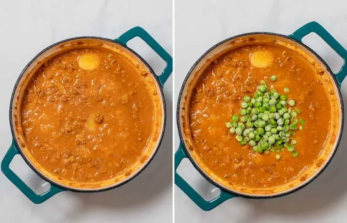 Step-by-step picture showing how peas are mixed into the curry sauce.