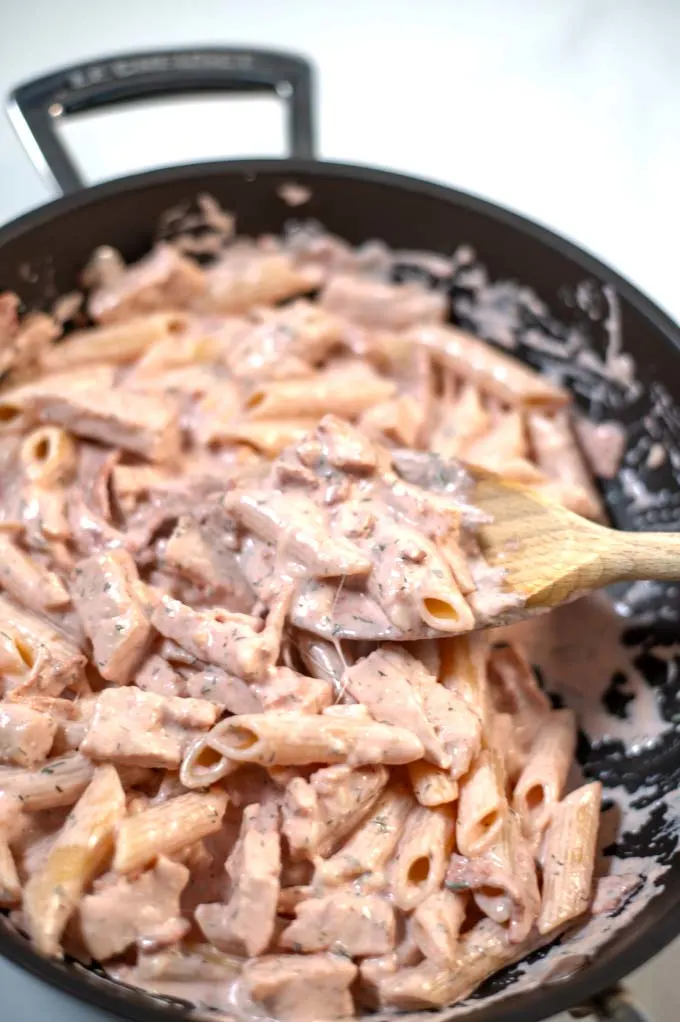 A spoonful of Chicken Bacon Ranch Pasta.