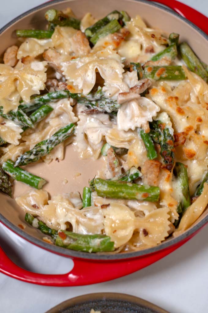 The casserole dish.