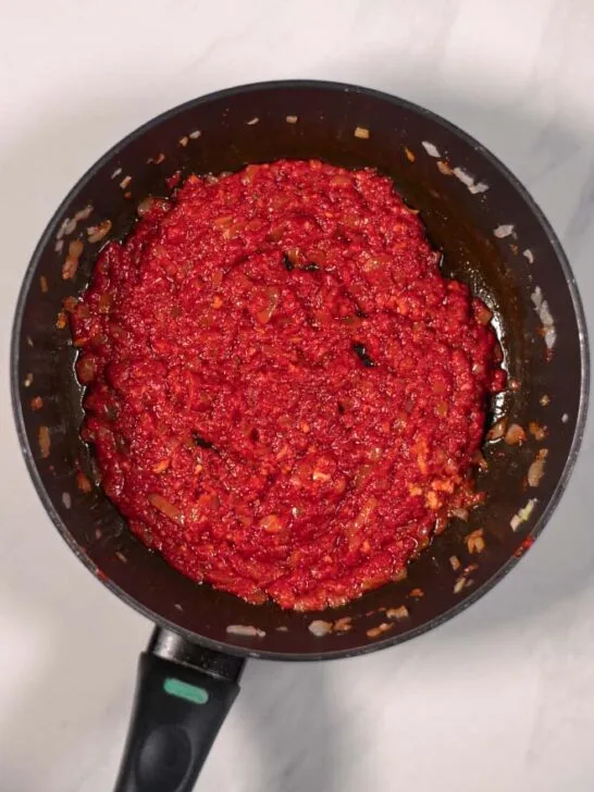 Ready Vindaloo Sauce in a small pan.