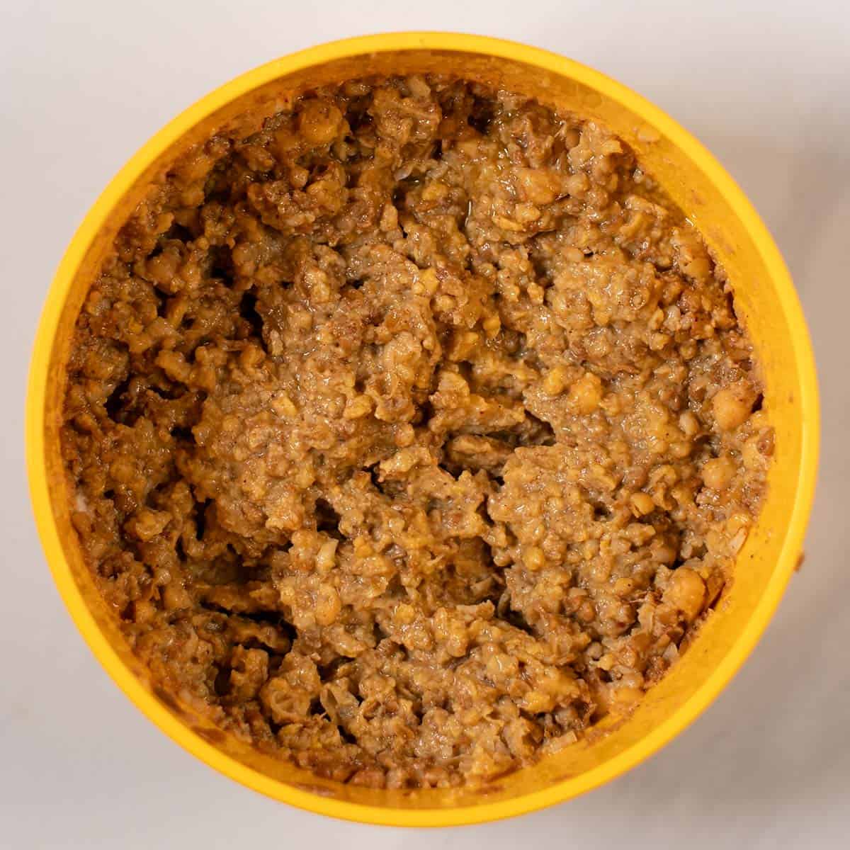 Chickpea and lentil filling after mashing.